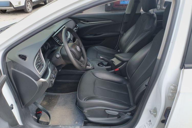 Used Buick GT 2021 1.3T Automatic Mild Hybrid Elite Version Left Front Seat