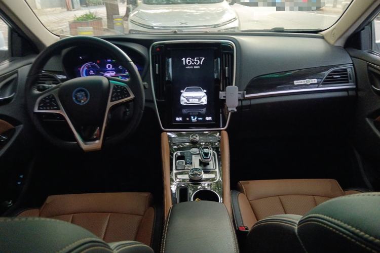 Used BYD Qin New Energy 2018 Qin EV450 Smart Connect Prestige Model
