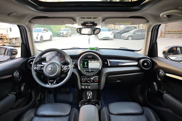 Used MINI MINI 2021 1.5T COOPER Artist Five-Door Edition