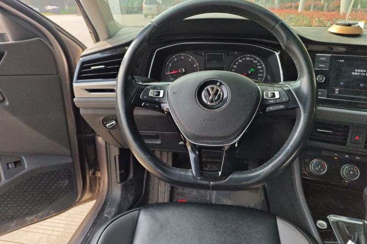 Used Volkswagen Sagitar 2019 200TSI DSG Comfort Version China VI Standard Steering Wheel