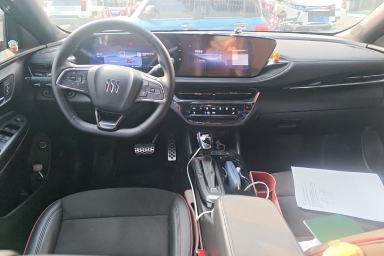 Used Buick Envista 2022 1.5T GS Fuel-Efficient Version Center Console