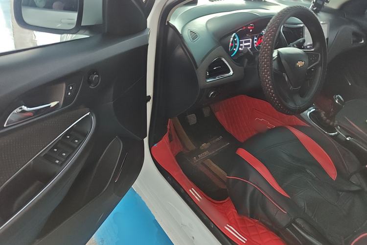 Used Chevrolet Cruze 2015 1.5L Manual Elite Edition
