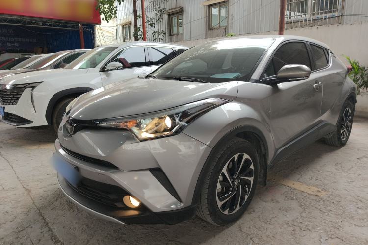 Used Toyota IZOA 2018 2.0L Yichi Version China VI Standard
