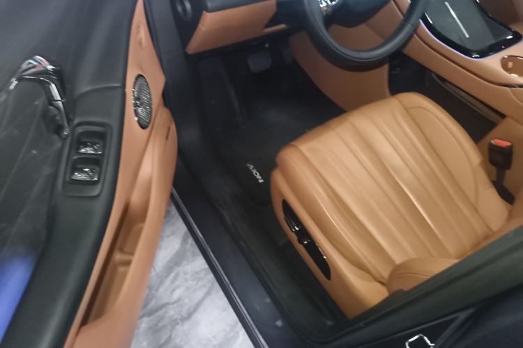 Used AION V 2024 Aion Tyrannosaurus 650 LiDAR Edition Driver Seat