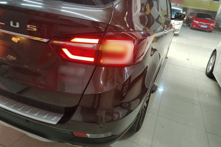 Used Dongfeng Aeolus AX7 2018 Classic 1.4T Manual Elite Model
