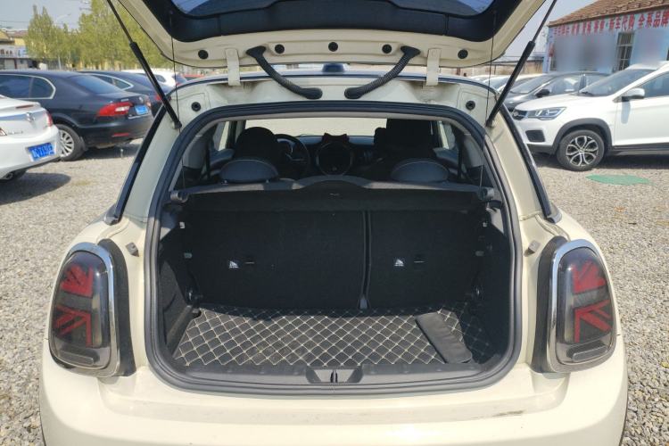 Used MINI 2016 1.2T ONE Pioneer Edition Trunk