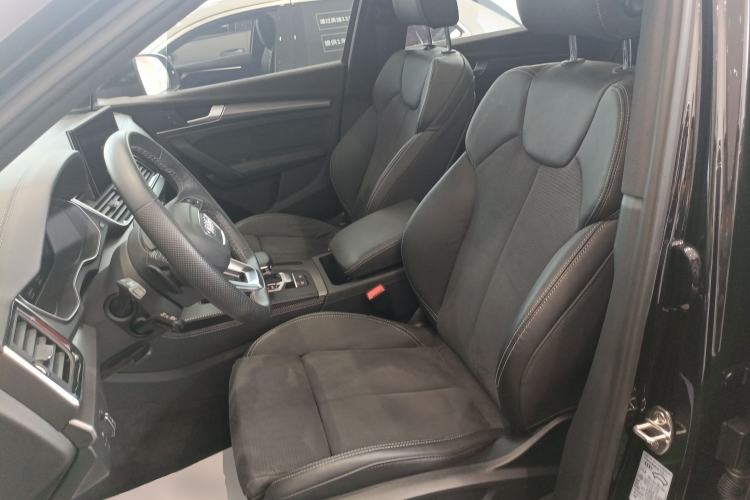 Used Audi Q5L Sportback 2022 Updated 40 TFSI Luxury Edition Left Front Seat