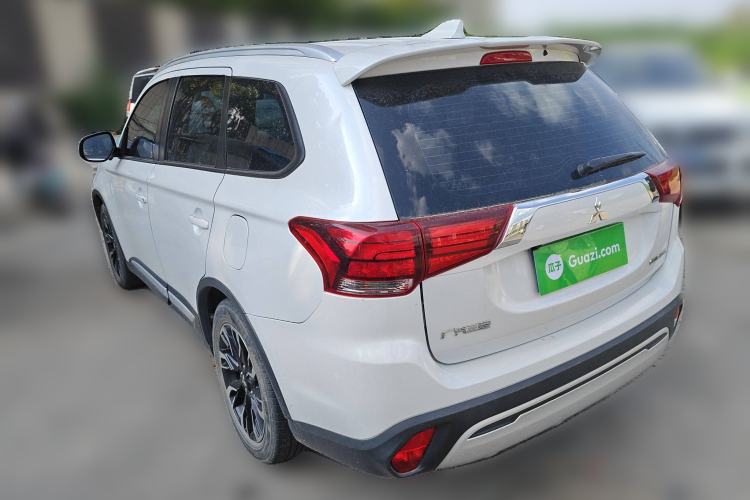 Used Mitsubishi Outlander 2021 2.0L Two-Wheel Drive Comfort Edition 5 Seats