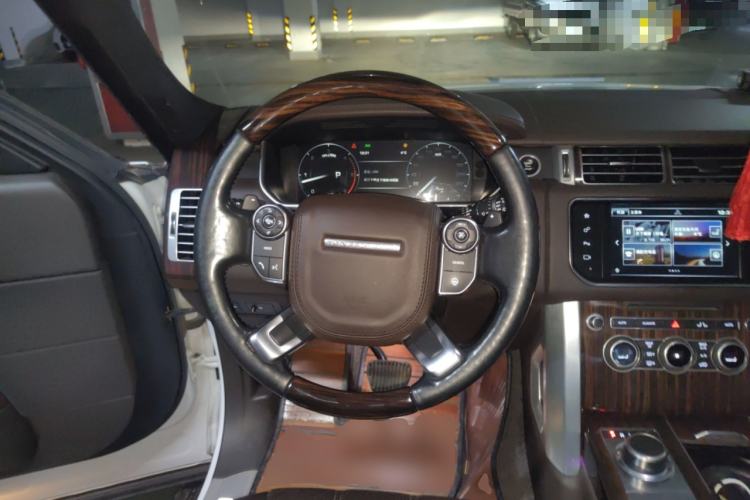 Used Land Rover Range Rover 2015 3.0 TDV6 Vogue SE Extended-Length Model