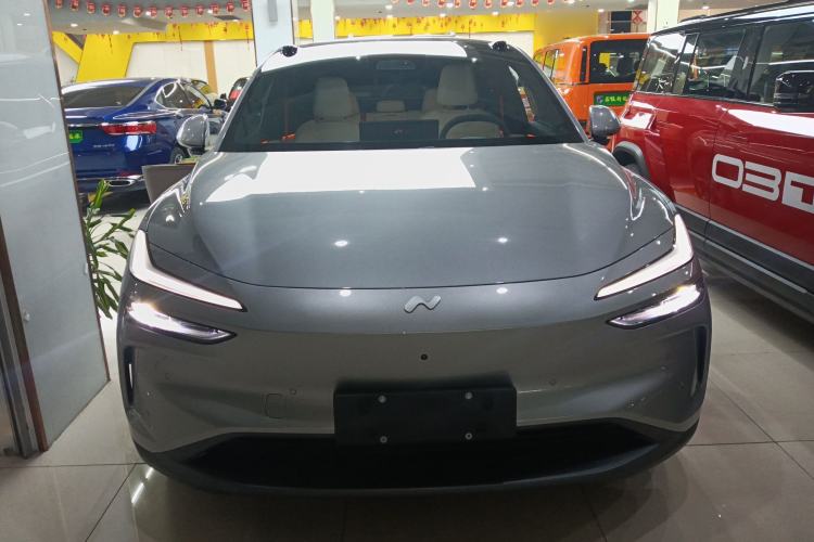 Used ONVO L60 2024 60 kWh Rear-Drive Version Front