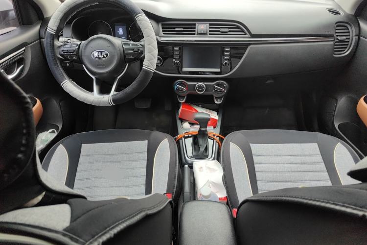 Used Kia KX Cross 2017 1.4L AT GLS
