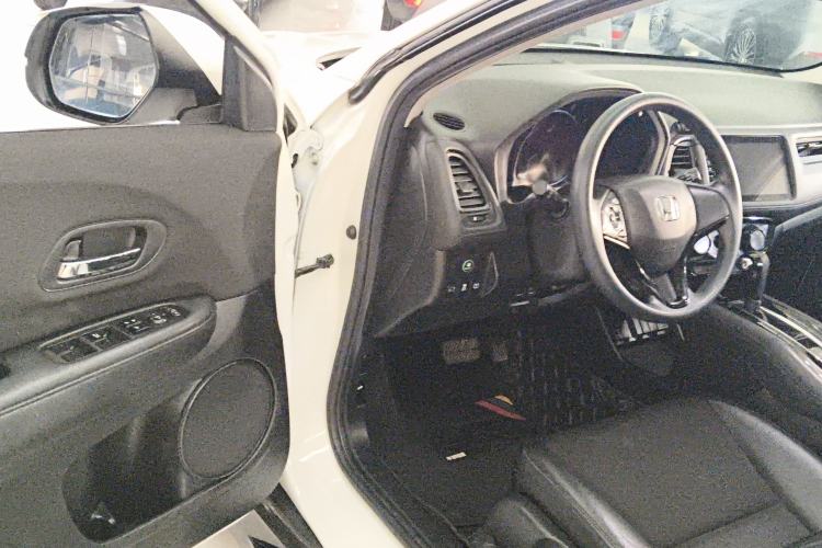 Used Honda Vezel 2020 1.5L CVT Pioneer Edition Driver Seat