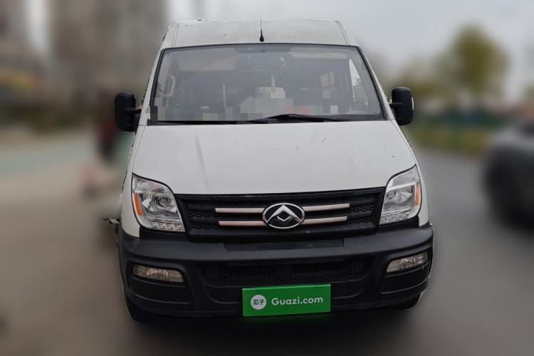 Used SAIC MAXUS Xintu V80 2019 2.5T Classic 6-Speed Manual Van Short Wheelbase Mid-Roof Design 2/3 Seats