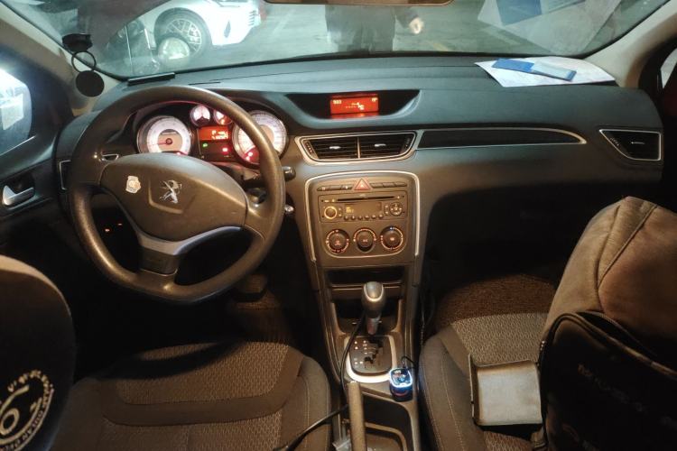 Used Peugeot 308 2012 1.6L Automatic YouShang Model Center Console