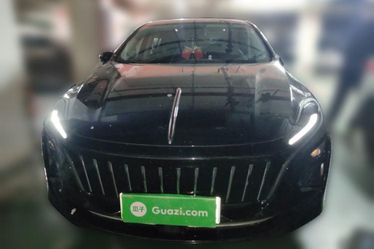 Used Hongqi E-QM5 2022 431 km Charge & Enjoy Edition