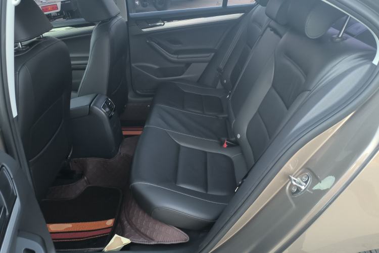 Used Volkswagen Sagitar 2018 180TSI DSG Prestige Edition Left Rear Seat