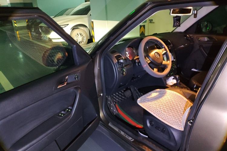 Used Skoda Yeti 2014 1.8TSI DSG All-Wheel Drive Edition
