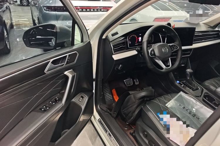 Used Volkswagen Tiguan L 2022 330TSI Automatic Two-Wheel Drive Smart Edition