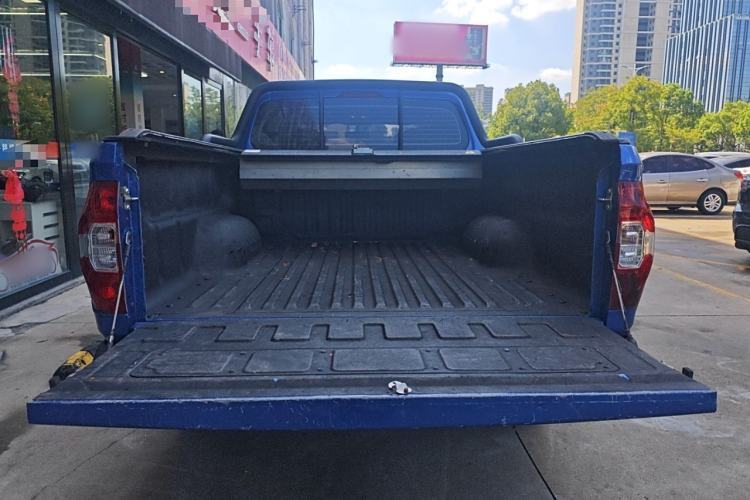 Used SAIC MAXUS T70 2021 2.0T Facelift Diesel Automatic 4x4 Advanced Version with Long Bed and High Ground Clearance
