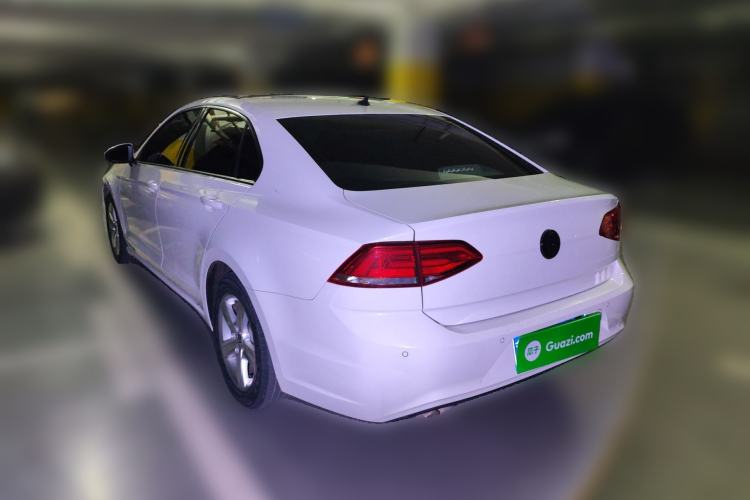 Used Volkswagen Lamando 2015 230TSI DSG Fashion Edition Rear Left 45 Deg