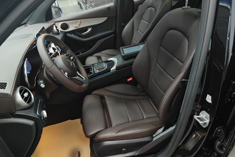 Used Mercedes-Benz GLC 2022 Facelifted GLC 260 L 4MATIC Dynamic Edition Left Front Seat