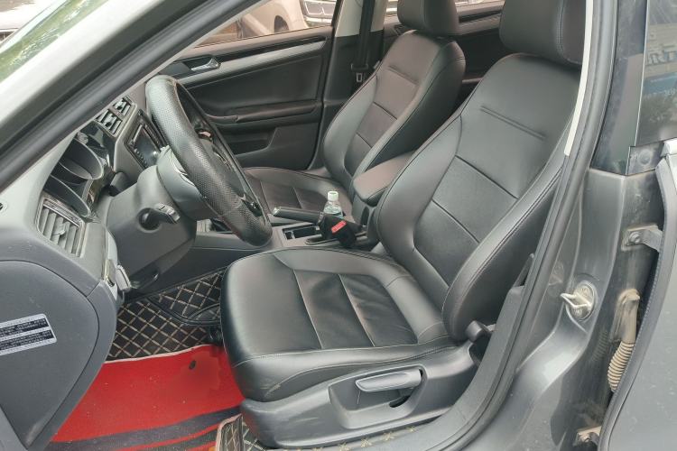 Used Volkswagen Sagitar 2015 1.6L Automatic Comfort Model Left Front Seat