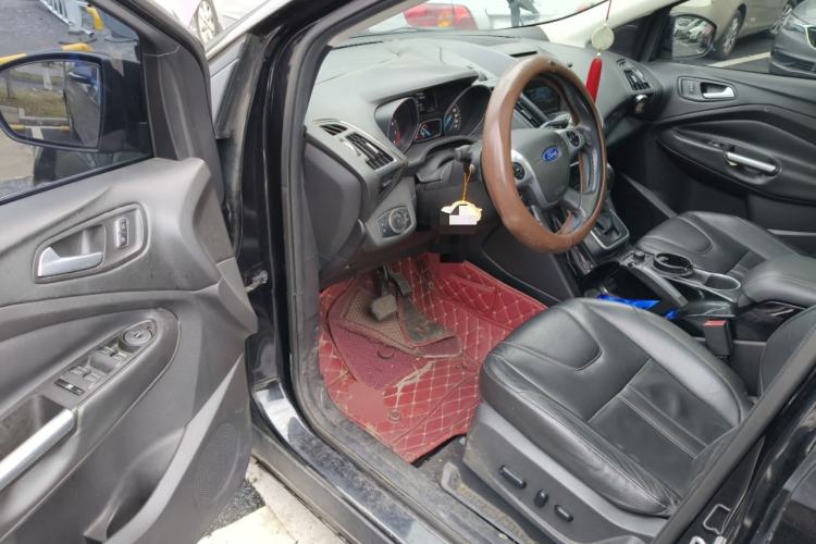 Used Ford Kuga 2013 2.0L GTDi Four-Wheel-Drive Sport Model Driver Seat