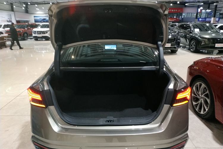 Used Nissan Teana 2022 2.0L XL-Upr Enjoyment Edition