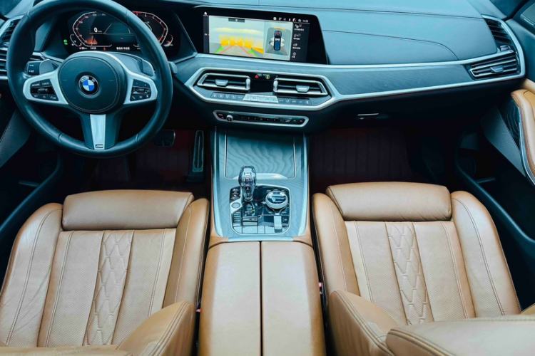 Used BMW X7 2021 xDrive40i Luxury M Sport Package
