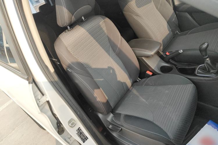 Used Baojun 730 2021 1.5L Manual Fashion Version 7 Seats Right Front Seat