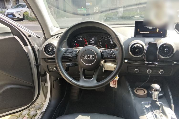 Used Audi A3 2020 Limousine 35 TFSI Fashion Edition China VI Emission Standard
