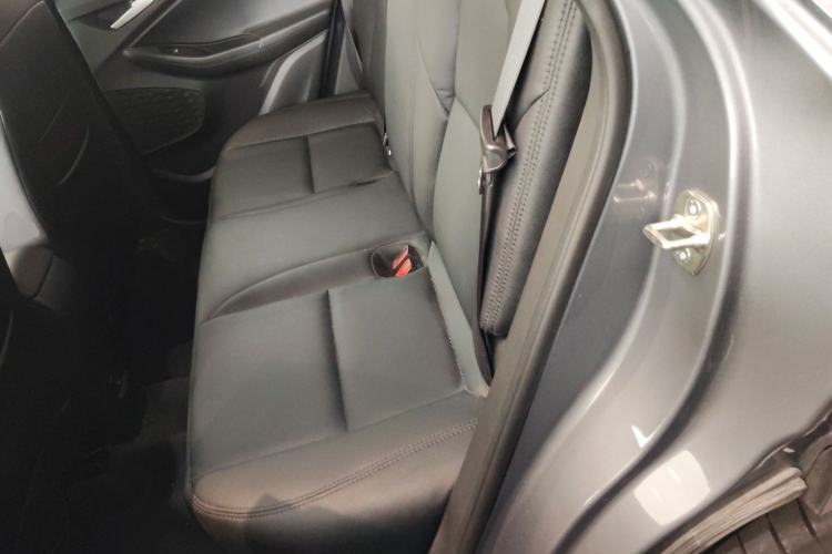 Used Chevrolet Trax 2019 Redline 335T CVT Trendy Version China VI Standard Left Rear Seat