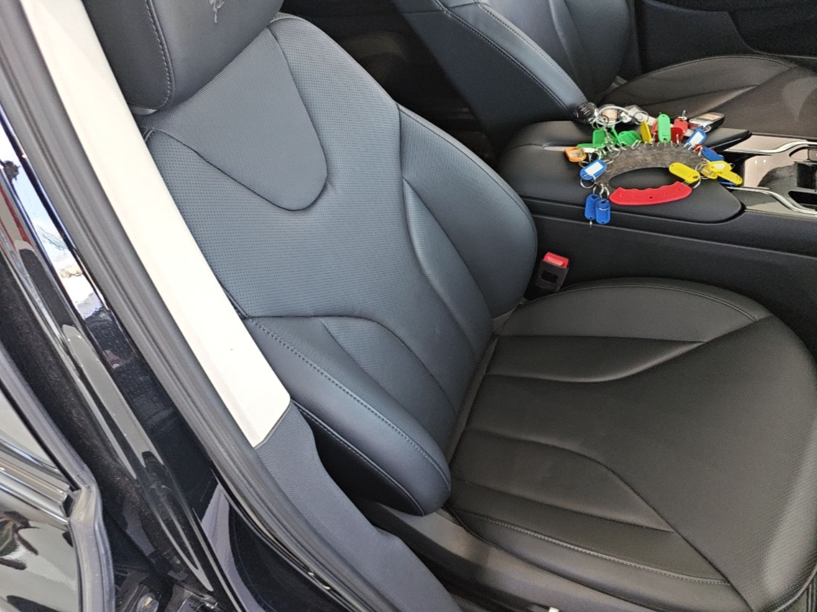 Hongqi E-QM5 2022 431 km Charge & Enjoy Edition — снимка 19