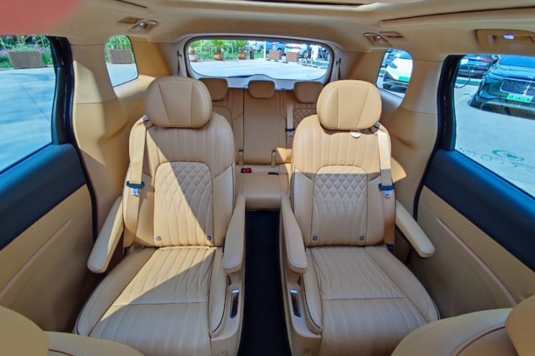 Used VOYAH Dream 2024 PHEV Ultra-Long Range Flagship Edition
