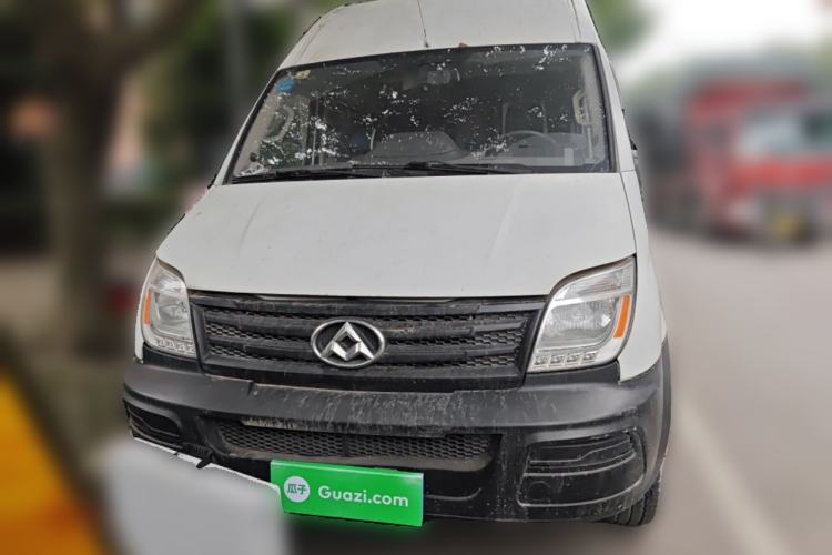 Used SAIC MAXUS Xintu V80 2014 2.5T Aoyuntong Long Wheelbase High-Roof Model