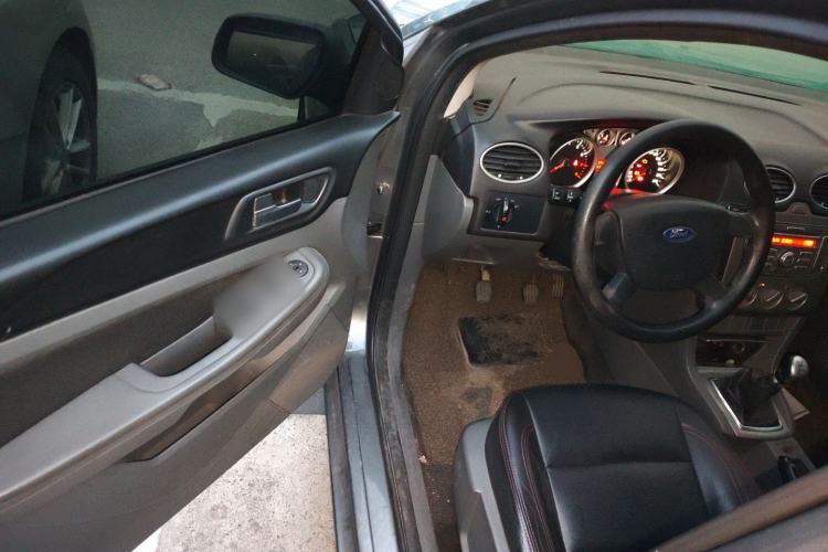 Used Ford Focus 2013 Hatchback Classic 1.8L Manual Base Model Driver Seat