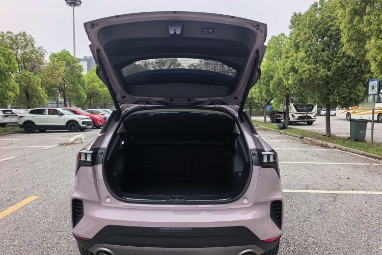 Used Lynk & Co 06 2023 Remix 1.5T Shero Trunk