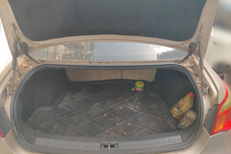 Used Roewe 550 2010 550 1.8L Automatic Expo Style Edition Trunk