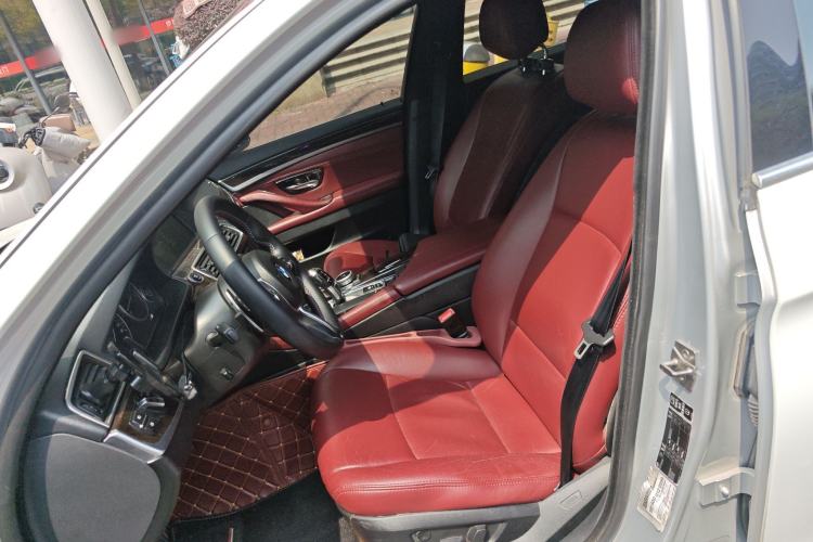 Used BMW 5 Series 2011 523Li Luxury Model
