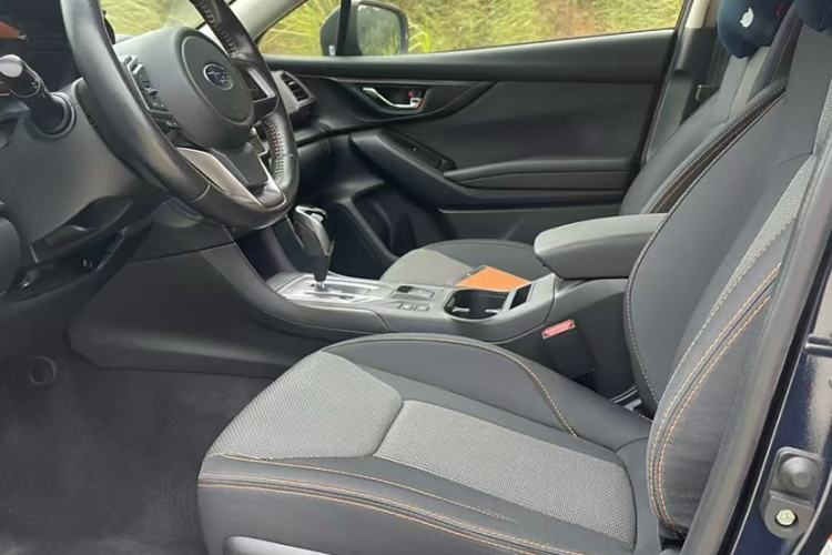 Used Subaru XV 2018 2.0i All-Wheel-Drive Elite Edition Interior 2