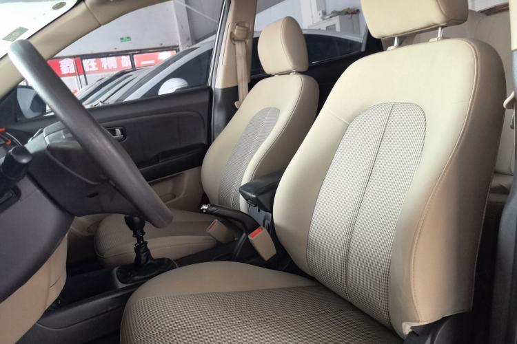 Used Hyundai Celesta 2011 1.6L Manual Comfort Edition Left Front Seat