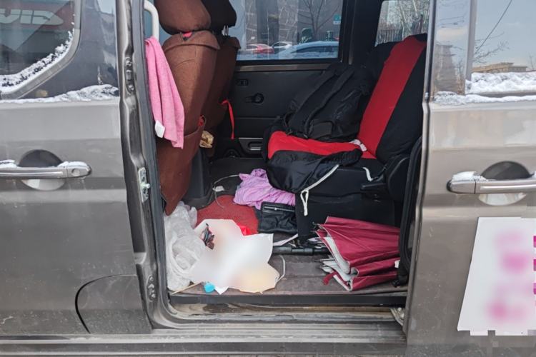 Used Jinbei Gold Hiace 2021 1.5L Passenger Vehicle Engineering Lion 6 Seats