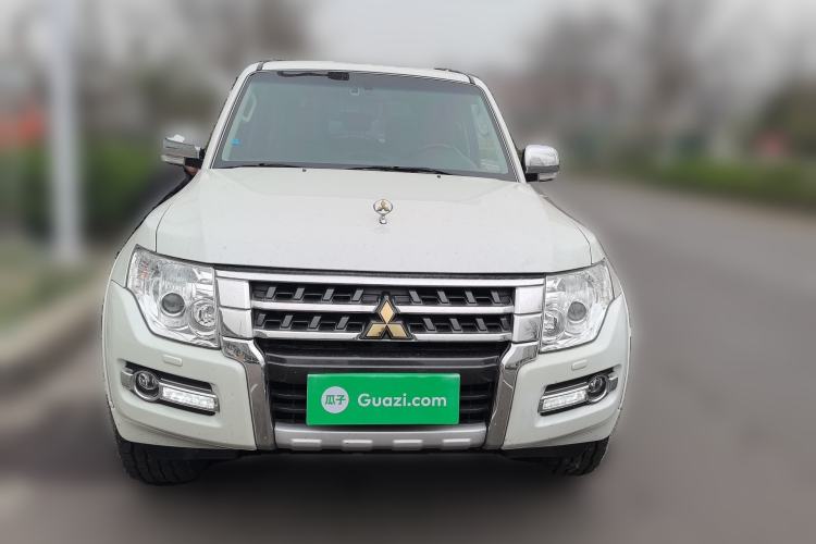 Used Mitsubishi Pajero 