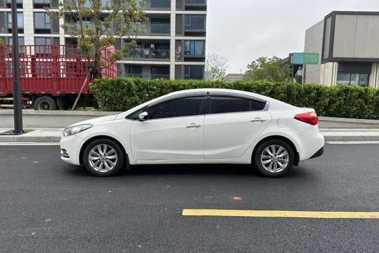 Used Kia K3 2013 1.6L Automatic GLS Exterior 3