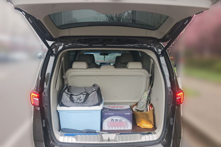 Used Buick GL8 2022 Land Business Class 652T Luxury Model
