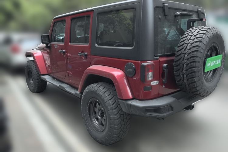 Used Jeep Wrangler 2012 3.6L Sahara Four-Door Edition
