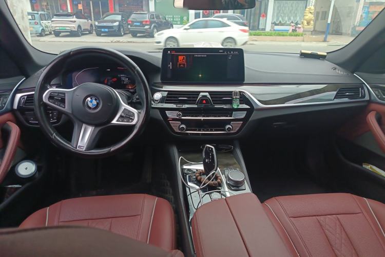 Used BMW 5 Series 2022 Restyled 525Li M Sport Package Center Console