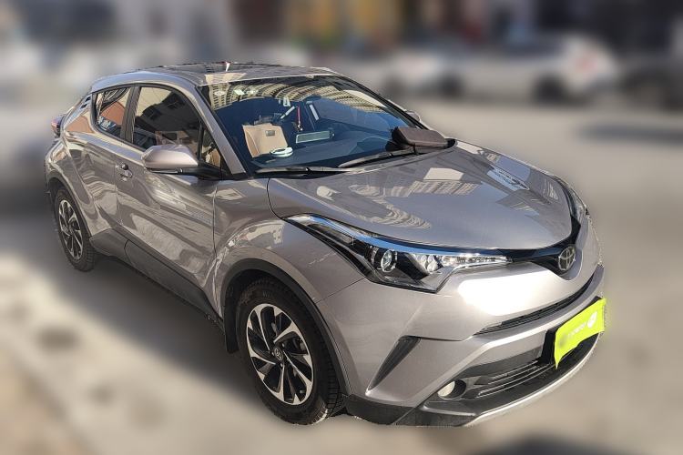 Used Toyota IZOA 2018 2.0L Yichi Version China VI Standard
