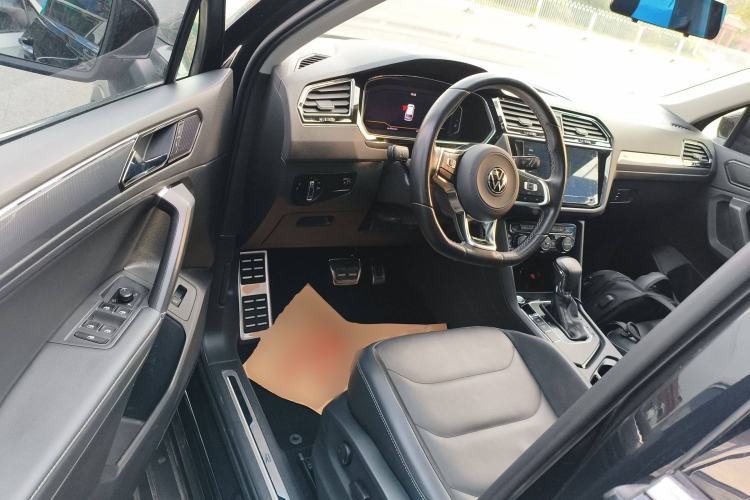 Used Volkswagen Tiguan L 2021 330TSI Automatic Two-Wheel Drive R-Line Enhanced Edition
