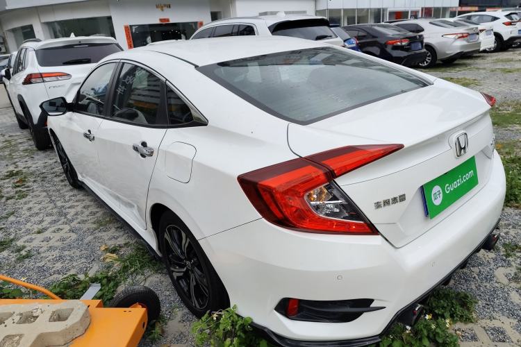 Used Honda Civic 2016 220TURBO CVT Prestige Edition
